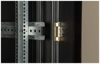 Шкаф телекоммуникационный напольный 19",18U(800x1000), ШТ-НП-М-18U-800-1000-С-Ч, передняя дверь стекло, черный ССД