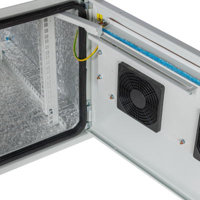 Шкаф климатический телекоммуникационный навесной (ШКТН) 19 ,9U(680x550)