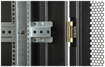 Шкаф телекоммуникационный напольный 19",18U(600x800), ШТ-НП-М-18U-600-800-П-Ч, передняя дверь перфорация, черный ССД