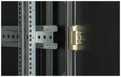 Шкаф телекоммуникационный напольный 19", 24U(600x600), ШТ-НП-М-24U-600-600-М-Ч, передняя дверь металл, черный ССД