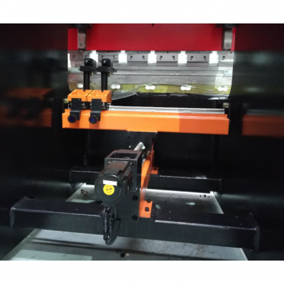 Листогибочный станок HB0412