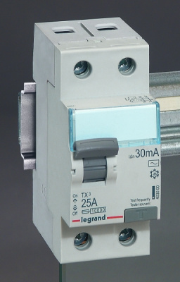 Выключатель диф. тока 2п 25А 30мА тип AC TX3 Leg 403000